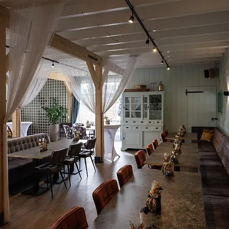 - Restaurant Hoeve Kromwijk Hotel Zoetermeer